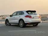 Porsche Cayenne S 2011 V8